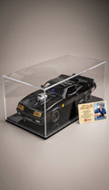 Mad Max Ford Falcon Interceptor Escala 1:18 Autografiado por Mel Gibson. Certificado Celebrity Authentics (COA)