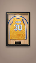 Jersey Personalizado Autografiado por Stephen Curry #30. Estilo Golden State. Enmarcado. Certificado JSA