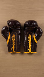 Guantes de Boxeo Everlast Vintage Autografiados por Mike Tyson. Par Completo con Caja Original